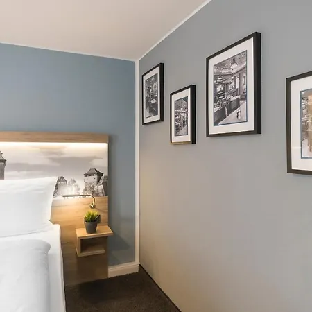 Aparthotel Riverview By Daspaul *